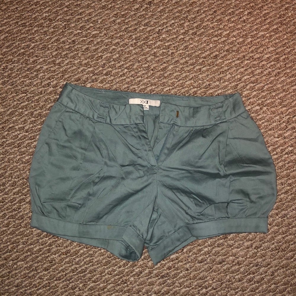 Never worn! Light blue balloon shorts.